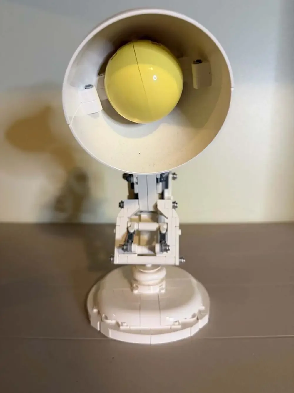 Disney Pixar Luxo Jr. 21357